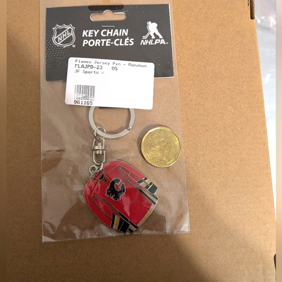 3 For 30$ NHL - Calgary Flames Monahan Jersey Keyring  Sean Monahan #23 keychain - Picture 3 of 3